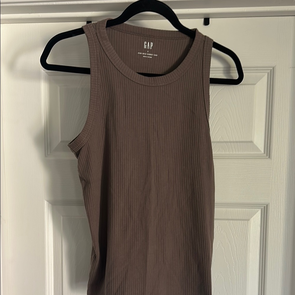 GAP Women's High Neck Ribbed Tank Top